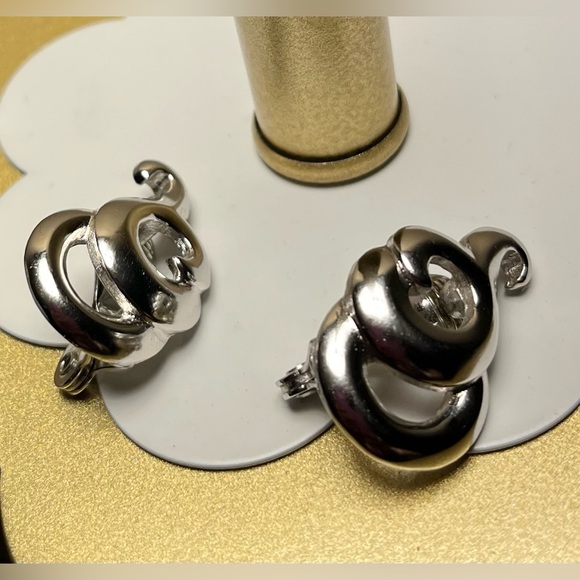 Monet Jewelry - Monet Vintage Silver tone Swirl Clip Earrings